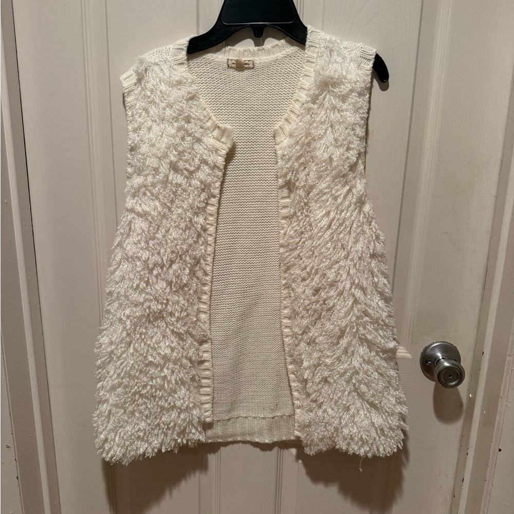 Eyeshadow Cream Faux Fur Vest